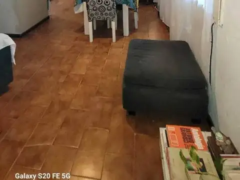 Diagonal 78 entre  6 y Plaza Rocha. Departamento al frente en Venta de 2 dormitorios