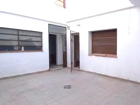 Depto Tipo Casa 4 ambientes con 1 baño