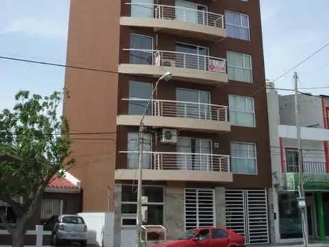 Departamento dos dormitorios amplio buena ubicación