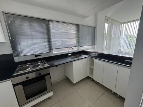 Departamento en alquiler en Vicente Lopez Vias / Rio