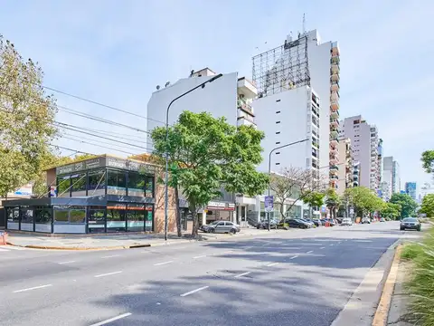 Av Libertador al 400