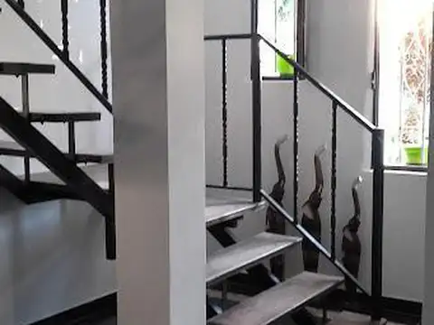 Casa en Venta en Los Polvorines, USD 230.000