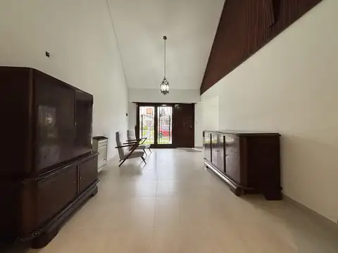 Casa en Alquiler en Constitución, $ 1.600.000