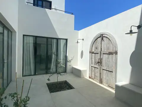 Santa Rita  al 2300