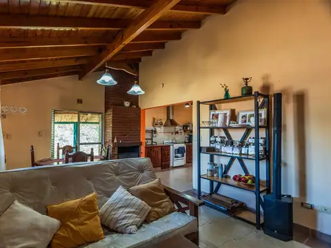 Casa en Venta con 2 cocheras