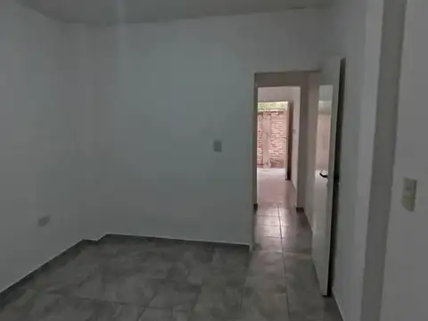 Departamento en Alquiler en Zona U.N.N.E, $ 275.000