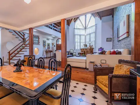 Casa en Venta con 1 cochera