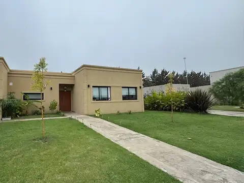 VENTA Casa 4 ambientes - SAN MATÍAS-Área 5