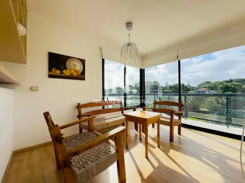 Apartamento en venta frente a playa brava, Pent