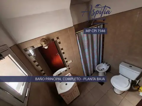 Casa en Venta con 1 cochera