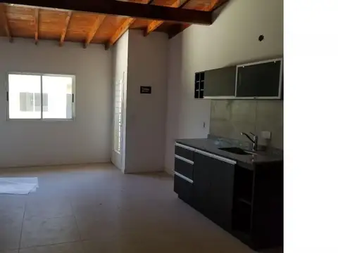 Departamento en Alquiler en Munro, $ 800.000