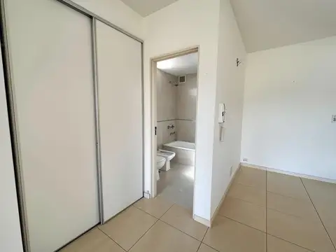 Pio Xii 1700, Piso 4