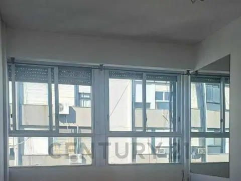 Avenida de Mayo 1300, Piso 0