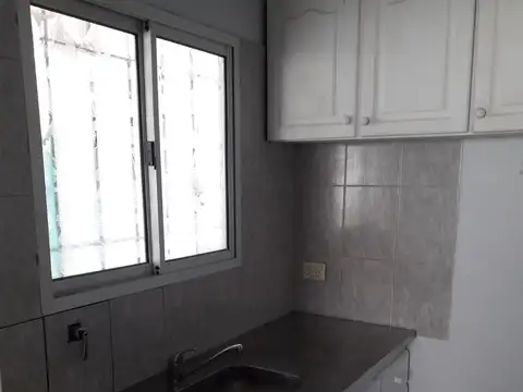 Departamento en Alquiler en Morón, $ 450.000