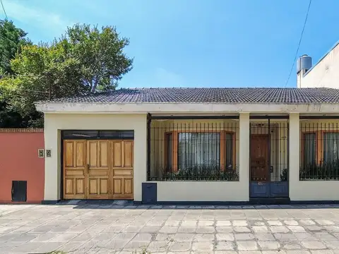 VENTA CASA /GALPÓN Y OFICINAS, IMPECABLE! TODO LUZ