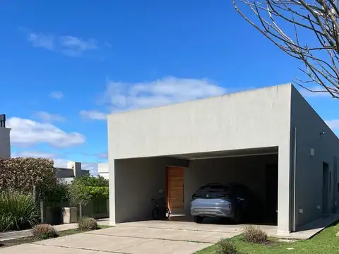 Hipolito Yrigoyen al 1300 - Lote 120 - Barrio Alma Verde