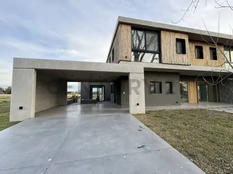 colectora panamericana km 56,5 ramal Pilar , Piso 0