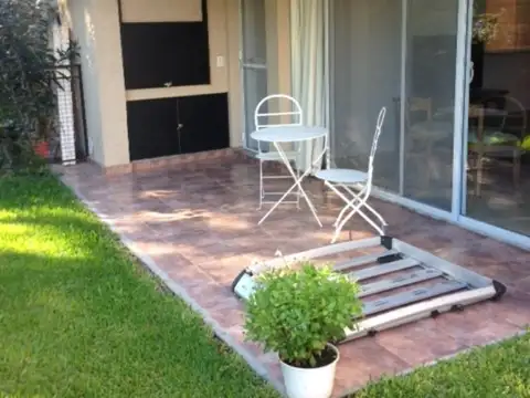 Av Sucre 2800, Piso PB