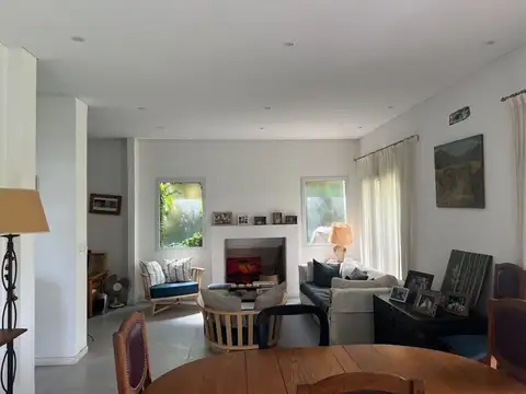 Casa en Alquiler de 3 dormitorios