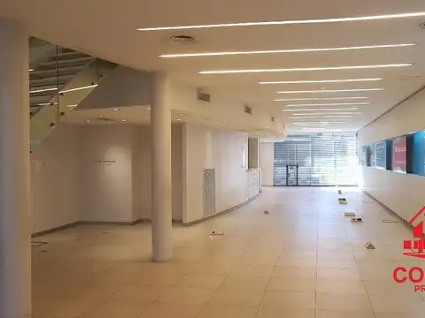 Local en Venta en San Miguel, USD 3.000.000