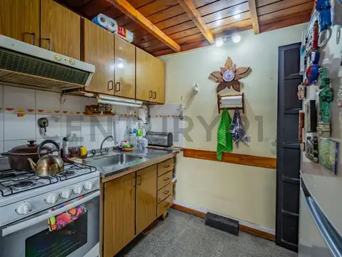 PH TIPO CASA 3 AMBIENTES + ESCRITORIO | ENTRADA INDEPENDIENTE Y TERRAZA | CRUCESITA | APTO CRÉDITO
