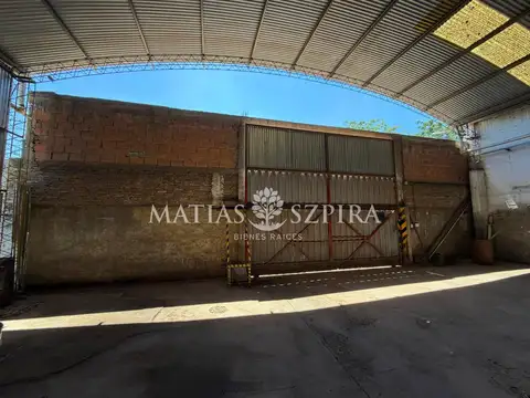 Galpon en Alquiler 15  mts Frente