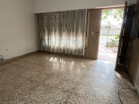 Casa en alquiler con tres dormitorios