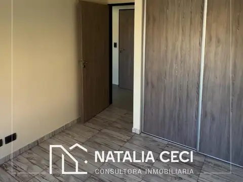 Depto Tipo Casa en Venta en Monte Castro, USD 165.000