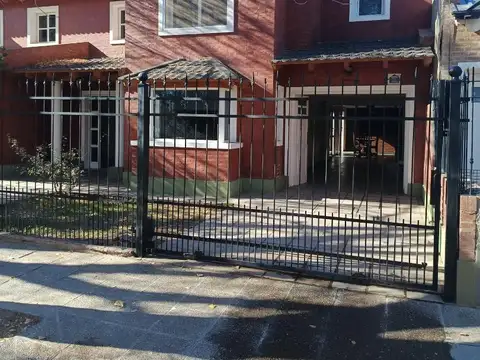 ALQUILER CASA 3 DORM, BARRIO CAPELLAN, CIPOLLETTI, RIO NEGRO