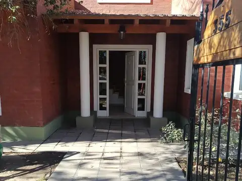 Casa en Alquiler de 4 dormitorios