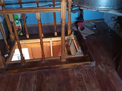 Casa en Alquiler con 2 cocheras
