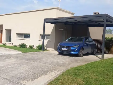 Casa en Venta en San Matias, USD 260.000