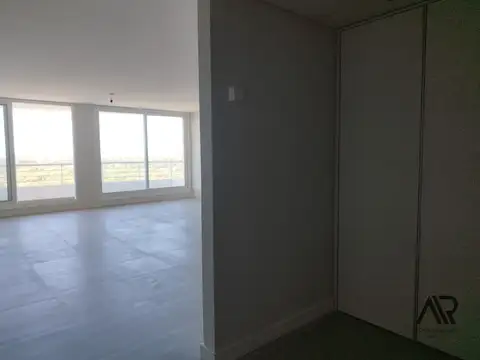 Departamento 4 ambientes con 3 baños