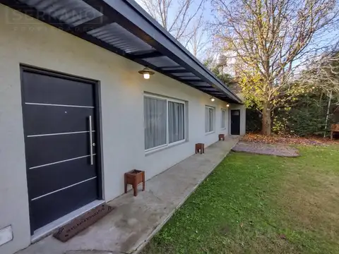 NOE. Venta Casa, 2 dormitorios, 2 baños, pileta, Parque Sakura, Calle M. Cané al 600, Exaltación de la Cruz