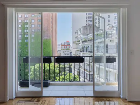 Av. Alvear 1400, Piso 5