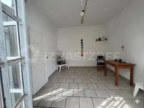 Depto Tipo Casa en Venta 50 años