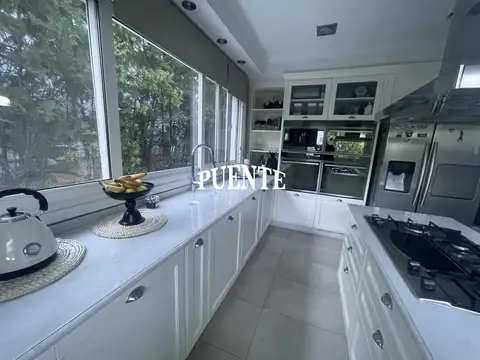 Casa en Venta al Oeste