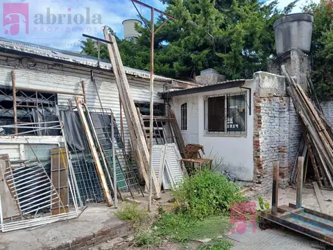 Casa en venta en  Quilmes Oeste