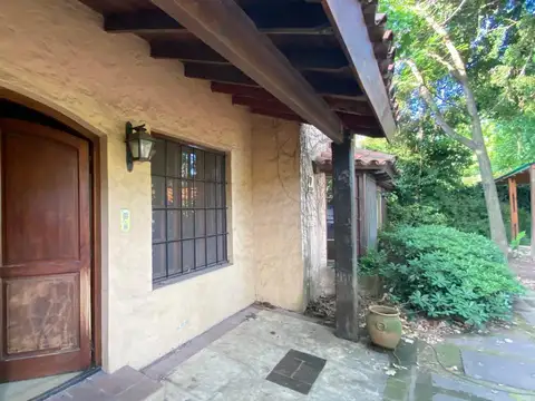 Casa 7 ambientes con 4 baños