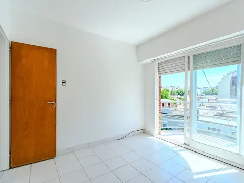 Mario Bravo 900