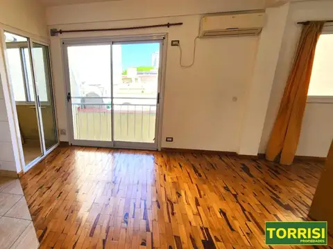 Avenida Caseros 4000, Piso 2