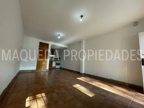 Depto Tipo Casa en Venta en Mataderos, USD 40.000