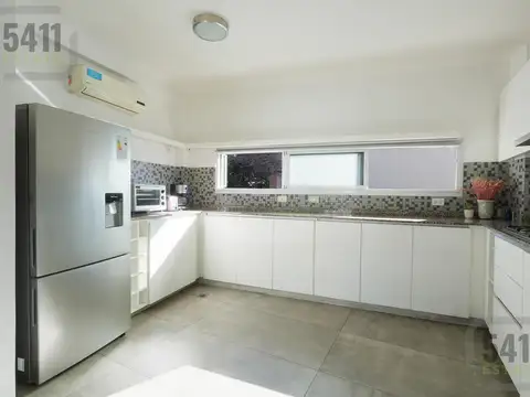 Depto Tipo Casa en Venta 50 años
