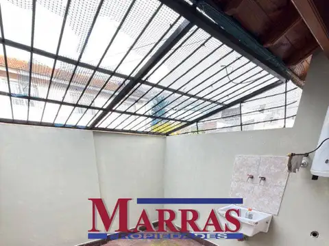 Casa 2 ambientes con 1 baño