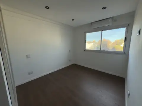 Departamento en Venta en Villa Luro, USD 83.000