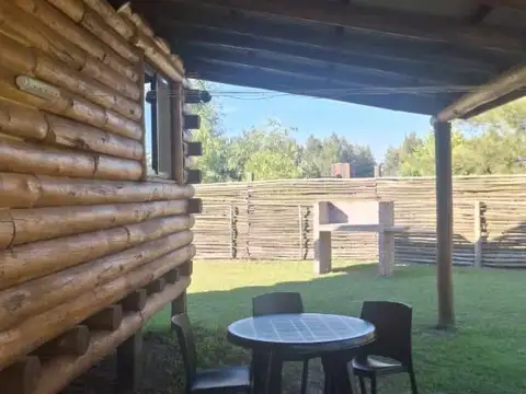 COMPLEJO TURÍSTICO EN URIBELARREA - 5 CABAÑAS - PISCINA 25M