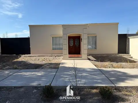 OPENHOUSE vende hermosa casa en Barrio privado Alto Challao