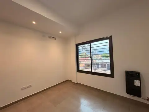 Departamento en Alquiler en Mendoza, $ 850.000