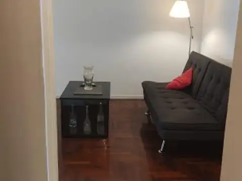 Recoleta, Paraguay 2800, 2 amb, 50m2, u$s 700 + expensas + servicios. (TEMPORARIO 3 MESES MIN)