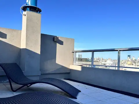 VENTA MONOAMBIENTE CON GRAN BALCÓN TERRAZA